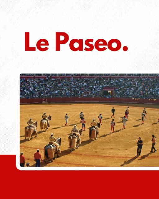 🎺 Le paseo, début du spectacle ! 💃
À l’heure de la corrida, tout commence avec le paseo, un défilé qui marque l’ouverture du spectacle. Sous la présidence et au son d’une musique caractéristique de chaque arène (comme l’air du Toréador à Nîmes), les participants entrent en piste : alguazils, matadors, banderilleros, picadors, et personnel des arènes.
Chaque torero porte sa “cape de paseo”, confiée à un proche dans les gradins. Le défilé s’achève avec l’ouverture du toril, signe que le spectacle peut commencer !
-
#Paseo #Corrida #Tauromachie #CultureTaurine #Toreros #Cartel #Corrida #Tauromachie #Feria #Toreros #Tauromachie #Corrida #CultureTaurine #Aficion #ToroBravo #Matador #ArtTauromachique #PassionTaurine #spectaclevivant